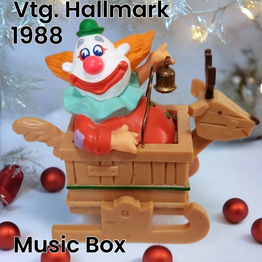 Vintage 1988 Hallmark Happy Clown On Reindeer Music Box  Christmas Decor